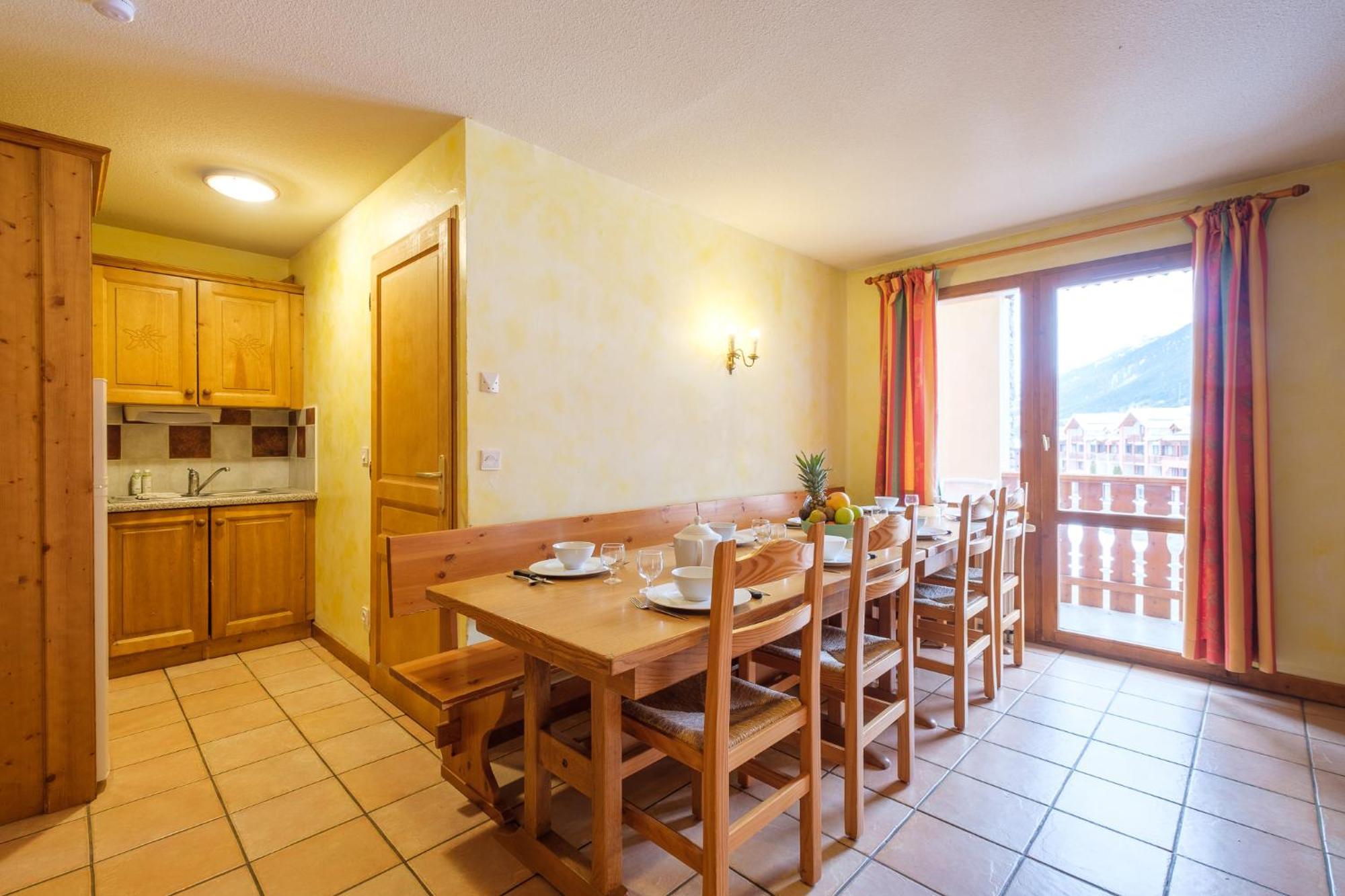 Residence Les Balcons De Val Cenis Le Haut Ланлевіллар Екстер'єр фото